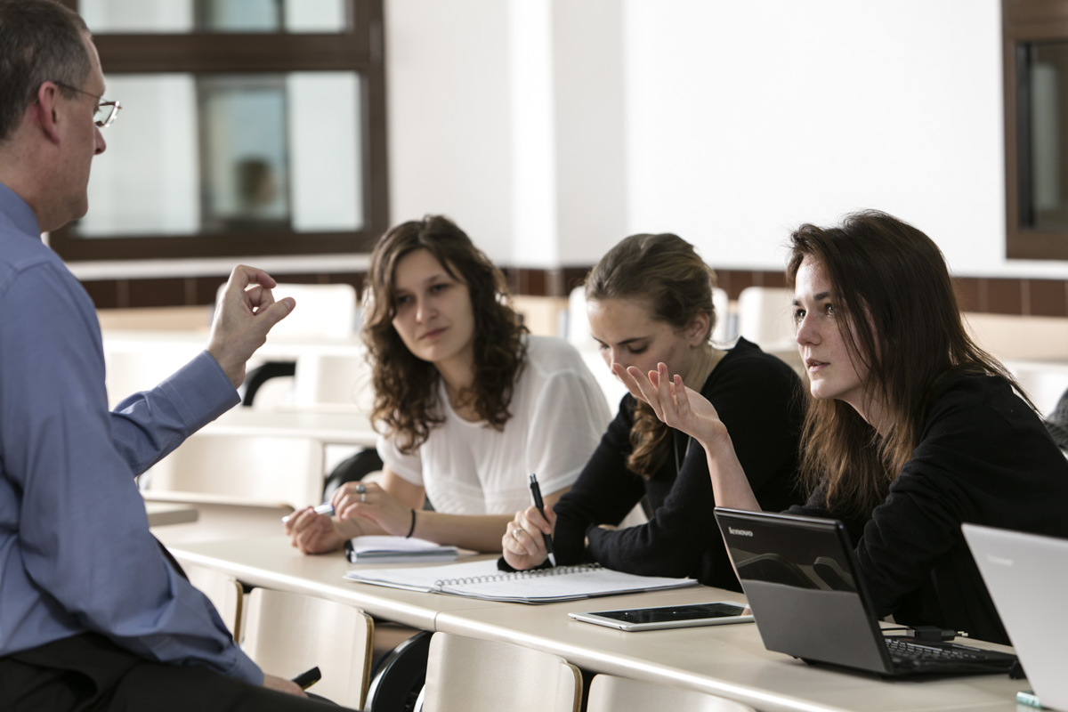 Comença un nou curs a la Universitat